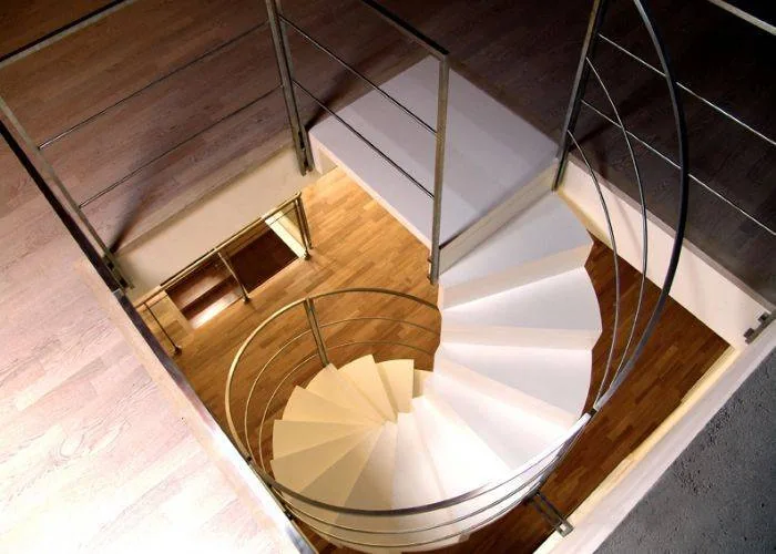 Ventajas de las escaleras de caracol tanto de madera como metálicas