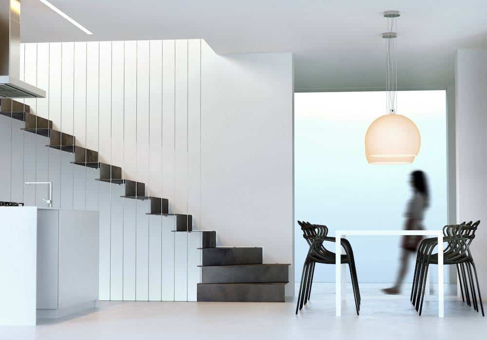 Escalera de tramos modelo Glam Laser con peldaños de metal continuo y barandilla modelo R10(4) de Enesca.es