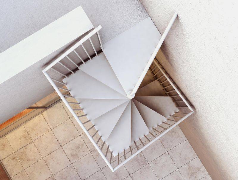 Consejos para decorar tus escaleras de exterior de Enesca