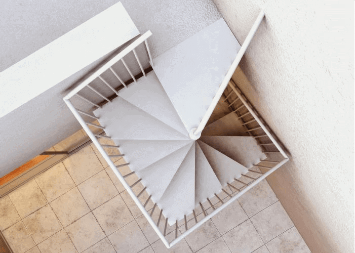 Im&aacute;genes de escalera de caracol AKUA superior de Enesca