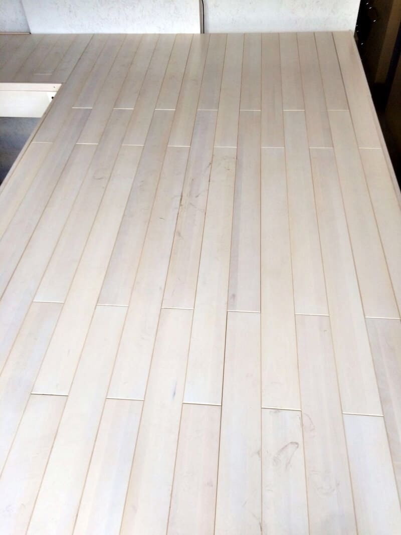 Altillo de Madera Badalona de Enesca