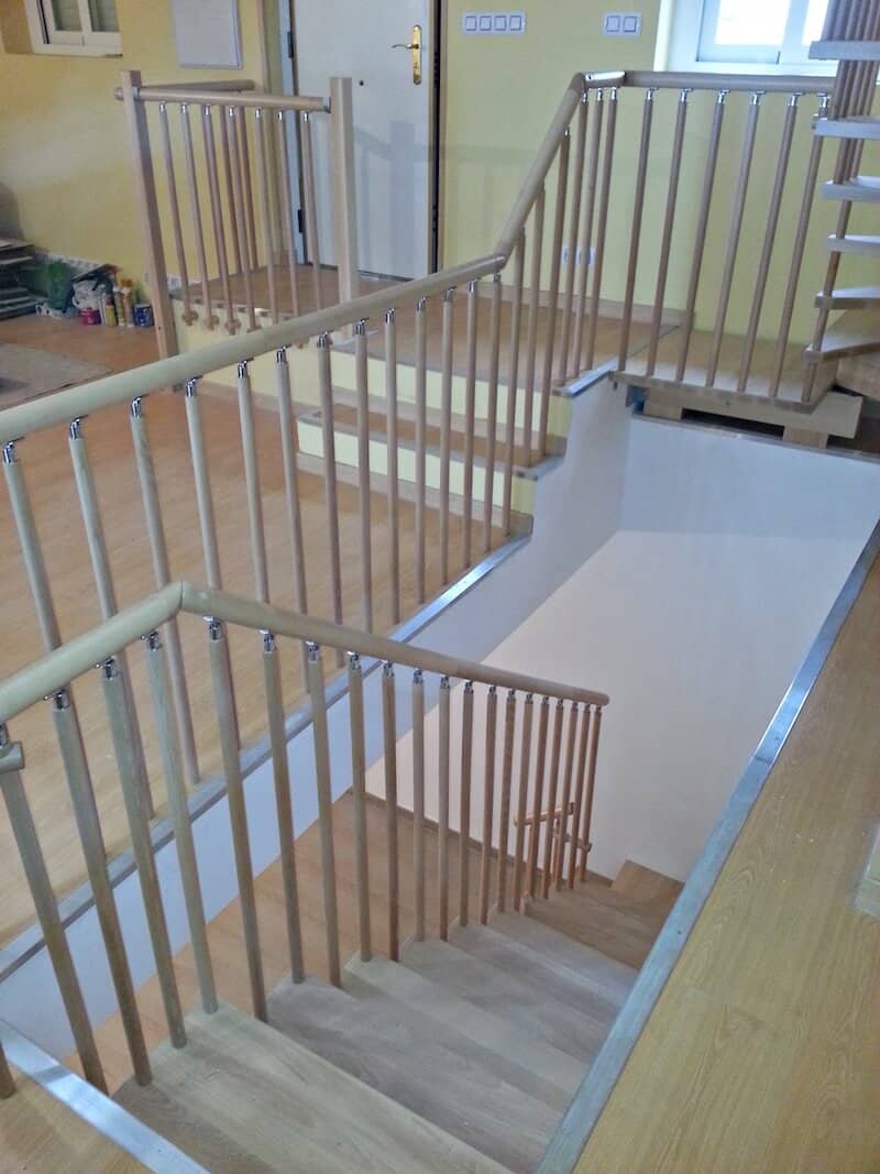 Escalera de Madera Doxa Wood Orcasitas de Enesca