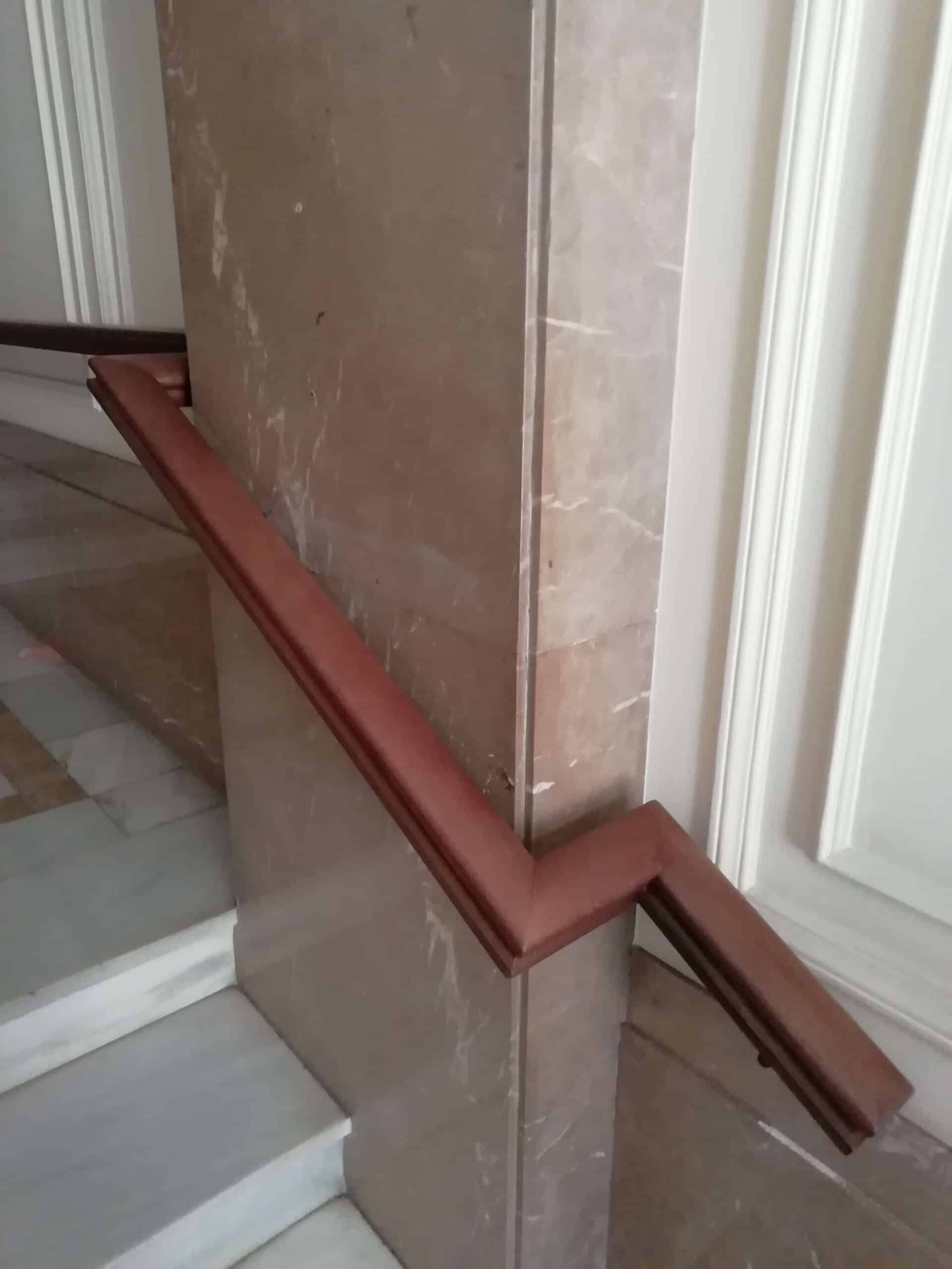 Pasamanos de madera de Enesca.es