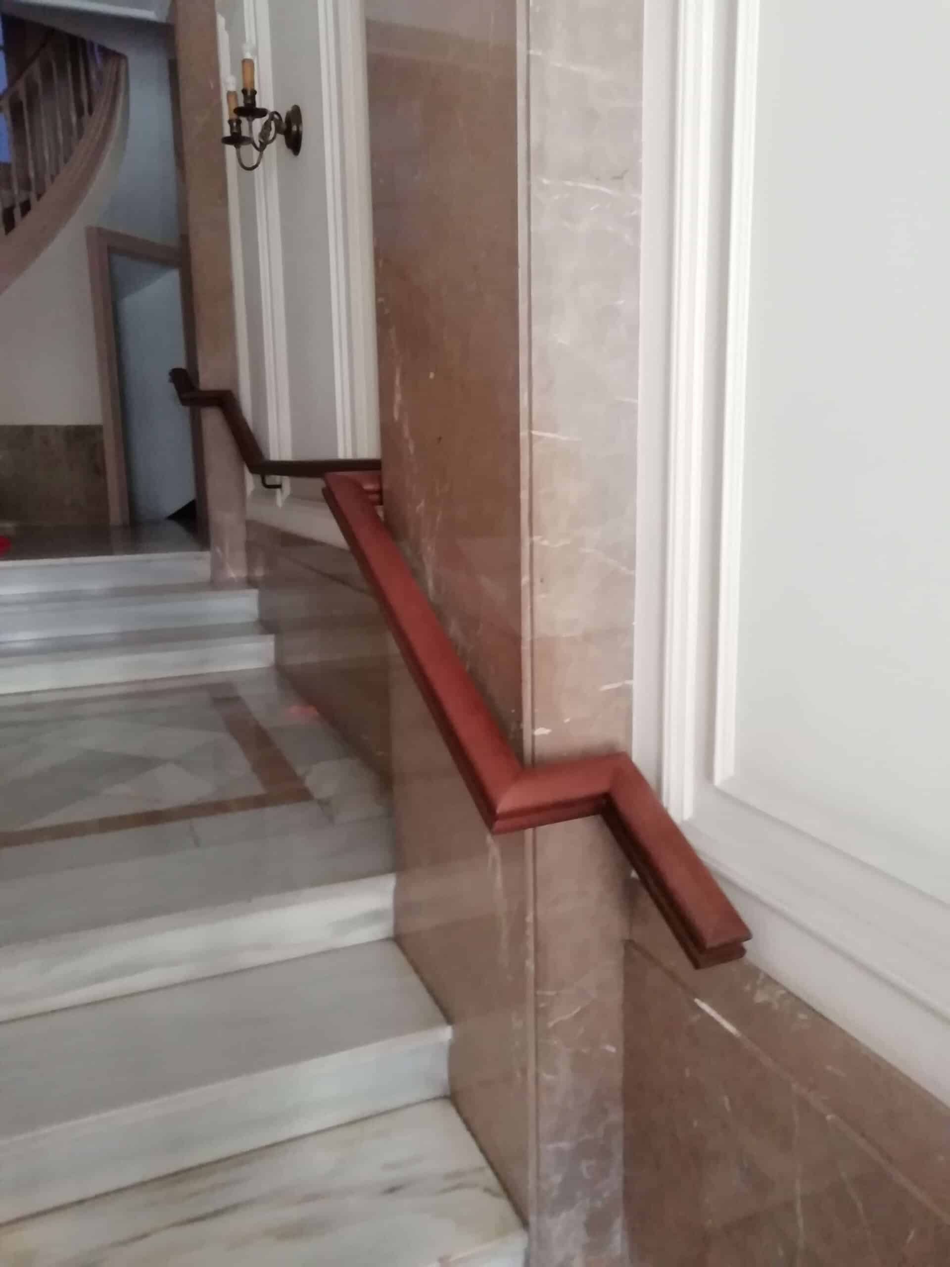 Pasamanos de madera de Enesca.es