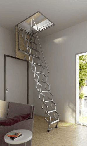 Escalera plegable modelo Flexa de Enesca