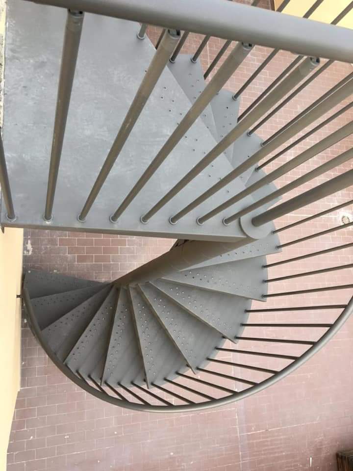 Escalera de caracol de acero de Enesca